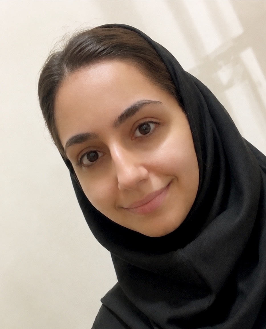 نازنین ایزدی